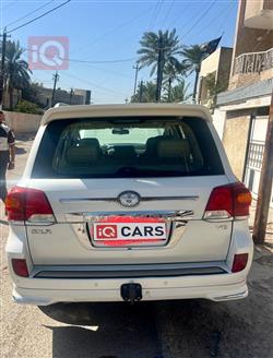 تويوتا لاندكروزر